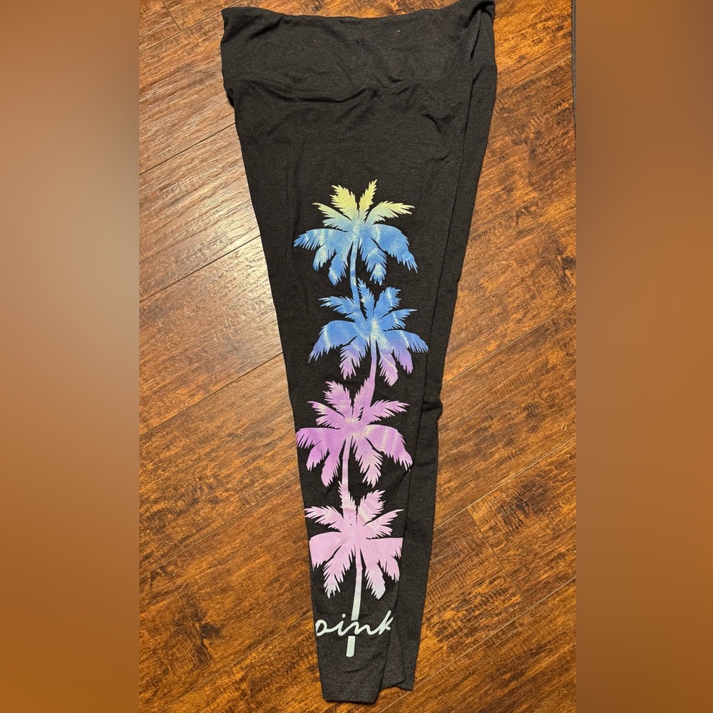 PINK Victoria's Secret XL Palm Tree Leggings